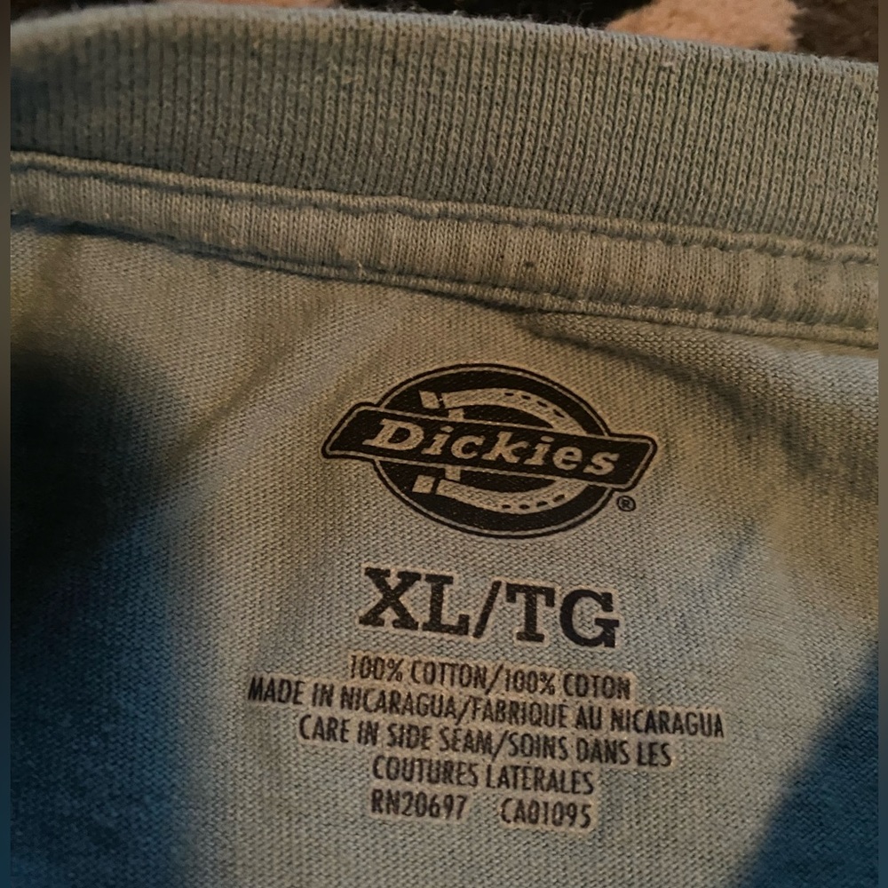 Final Gone 11/17! Dickies 2 short sleeve pocket t-shirts-light blue &  gray - Picture 6 of 12